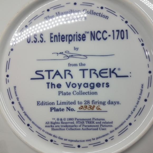 Star Trek the Voyagers Vintage Limited Edition Collectible Plates - Picture 12 of 16